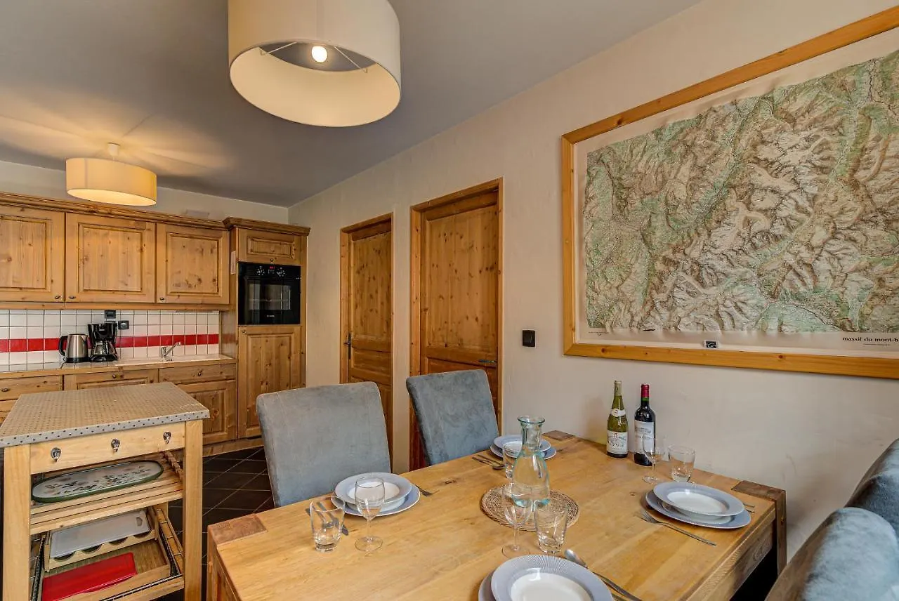 Apartment Le Paradis 2 - Alpes Travel - Central Chamonix